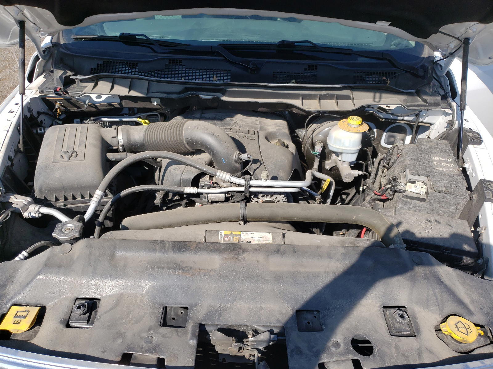 Photo 7 from auction – 2016 RAM 1500 ST with VIN 1C6RR7FT9GS239379