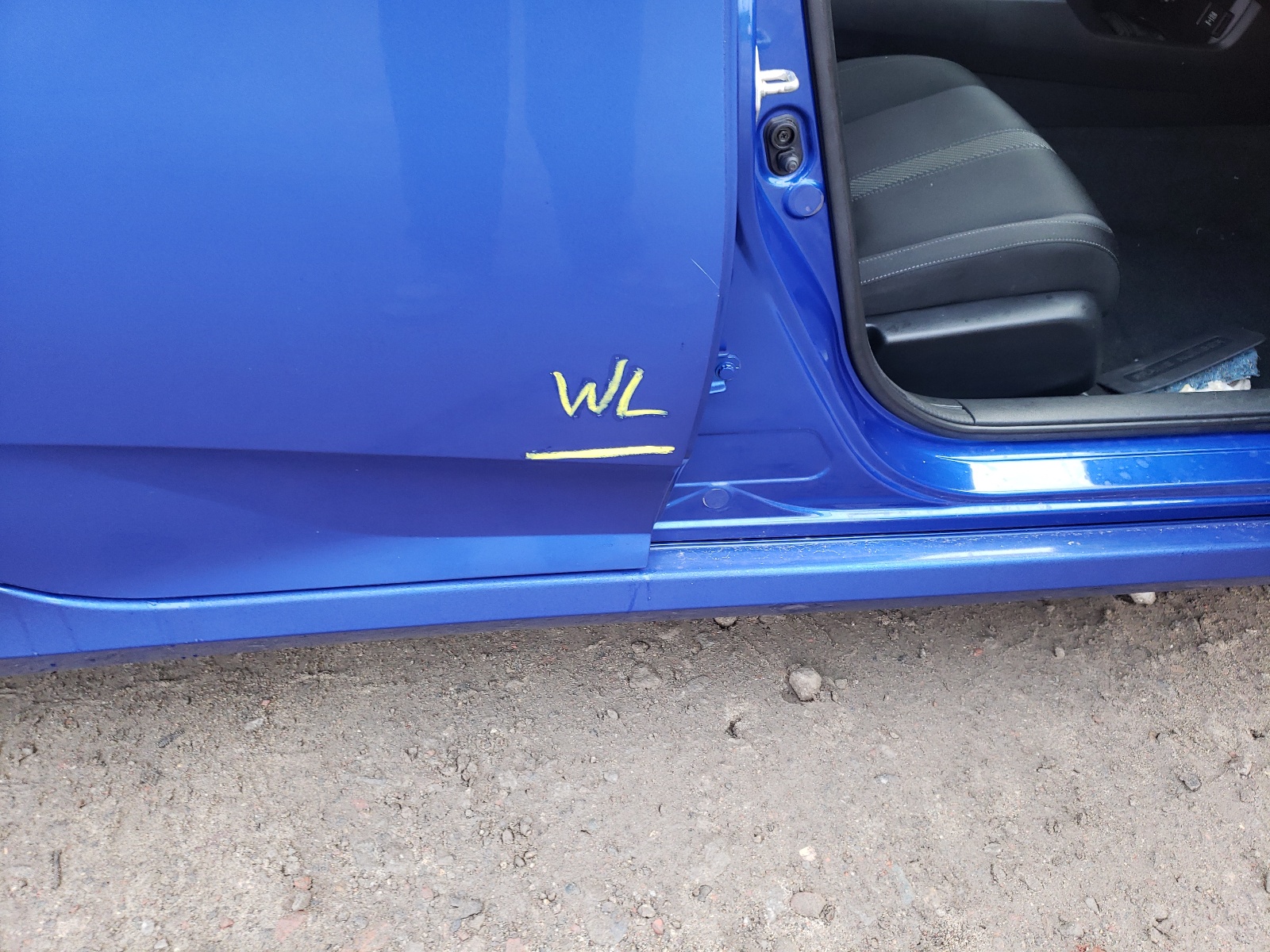 Photo 9 from auction – 2018 HONDA CIVIC EX with VIN 2HGFC2F74JH547188
