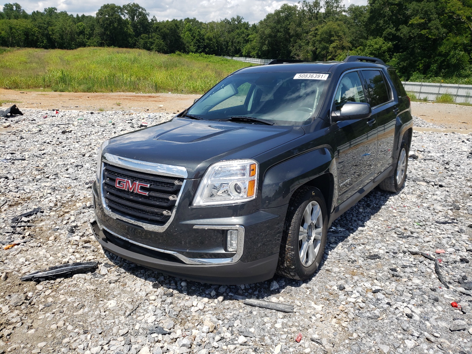 Photo 2 from auction – 2017 GMC TERRAIN SL with VIN 2GKALNEK6H6137924