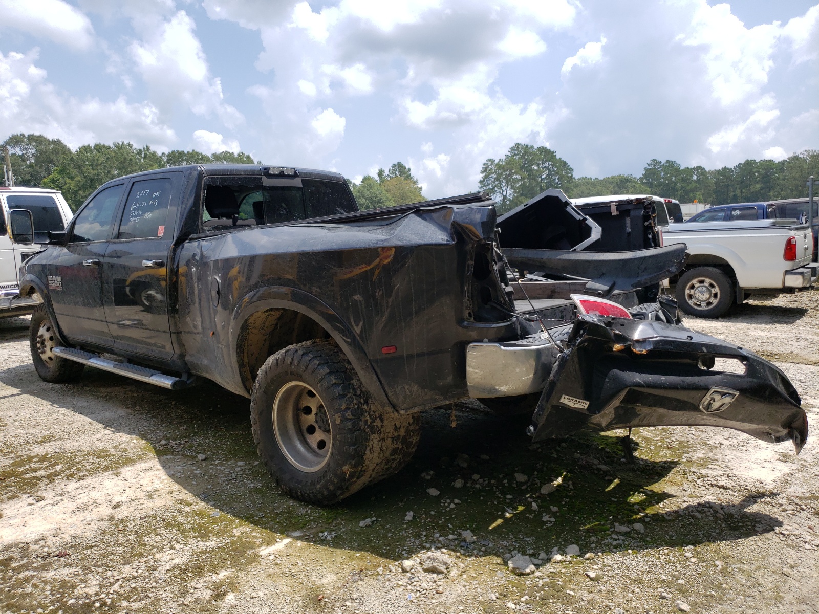 Photo 3 from auction – 2017 RAM 3500 LARAM with VIN 3C63RRJL5HG791155