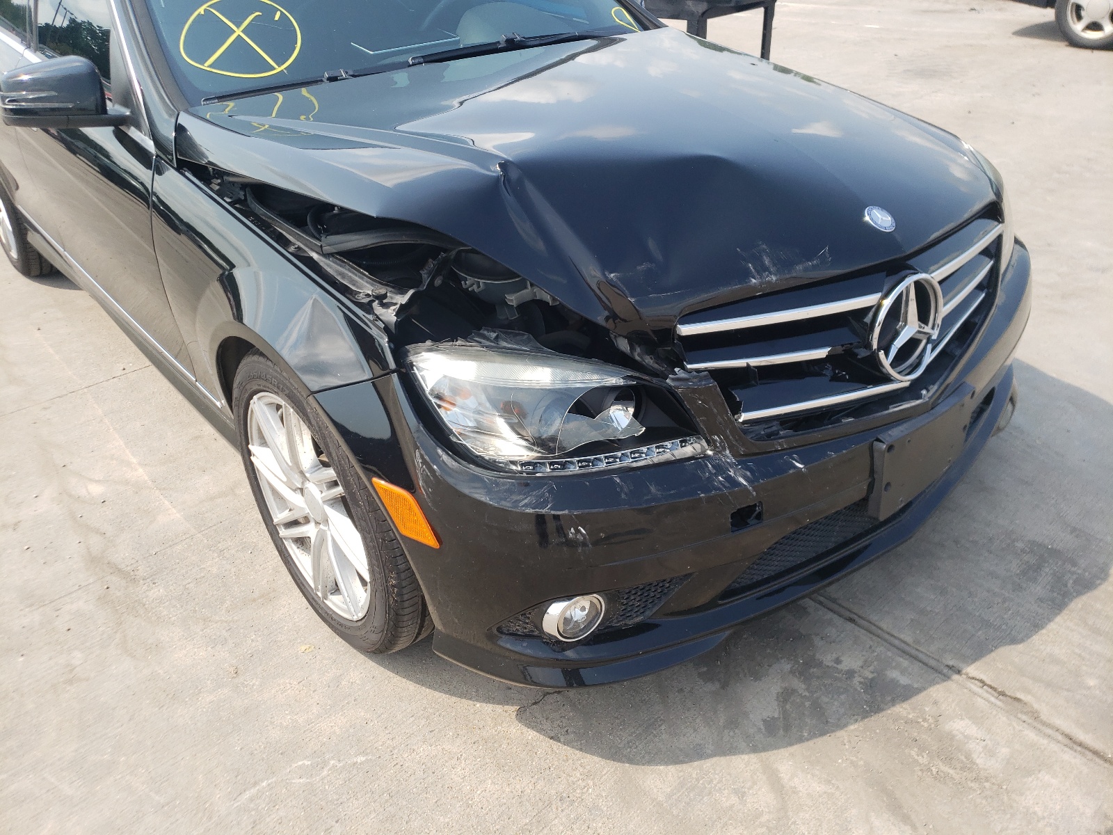 Photo 9 from auction – 2010 MERCEDES-BENZ C 300 with VIN WDDGF5EB4AR087635