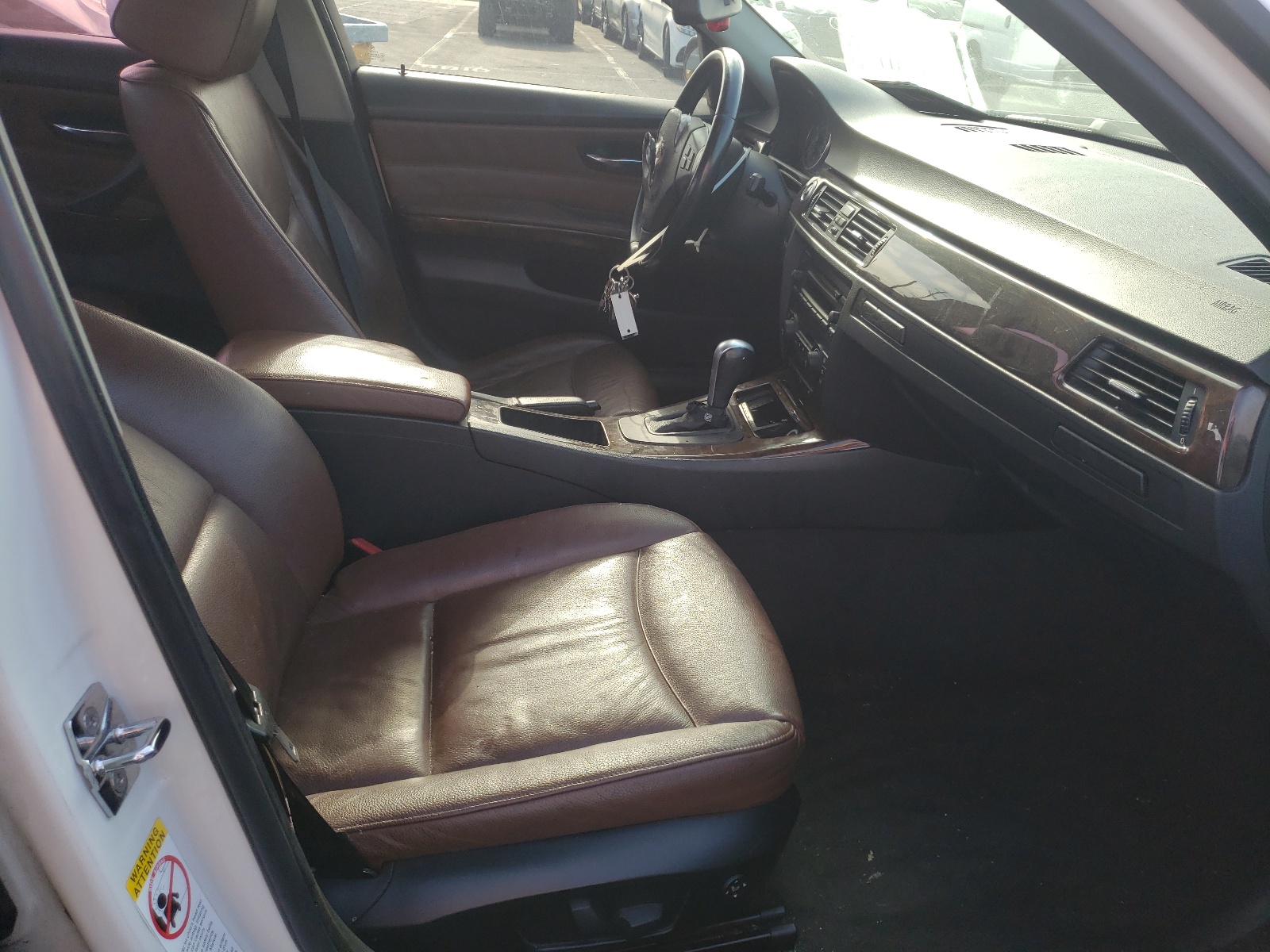 Photo 5 from auction – 2006 BMW 325XI with VIN WBAVD13526KV13204