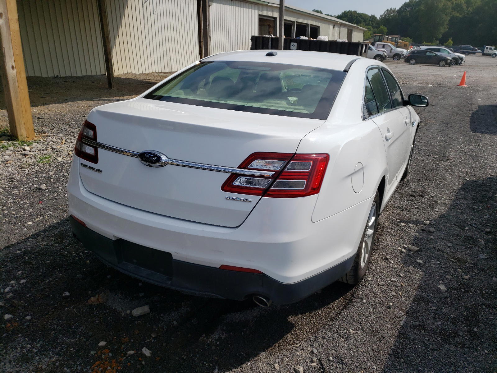 Photo 4 from auction – 2015 FORD TAURUS SE with VIN 1FAHP2D83FG122724