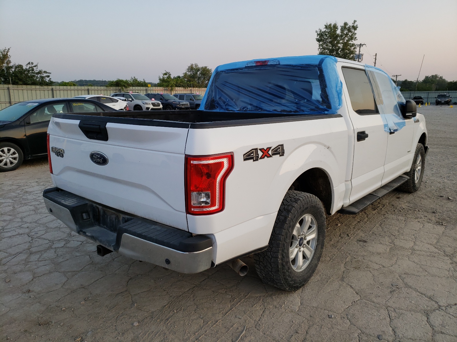 Photo 4 from auction – 2016 FORD F150 SUPER with VIN 1FTEW1EG9GKE99718