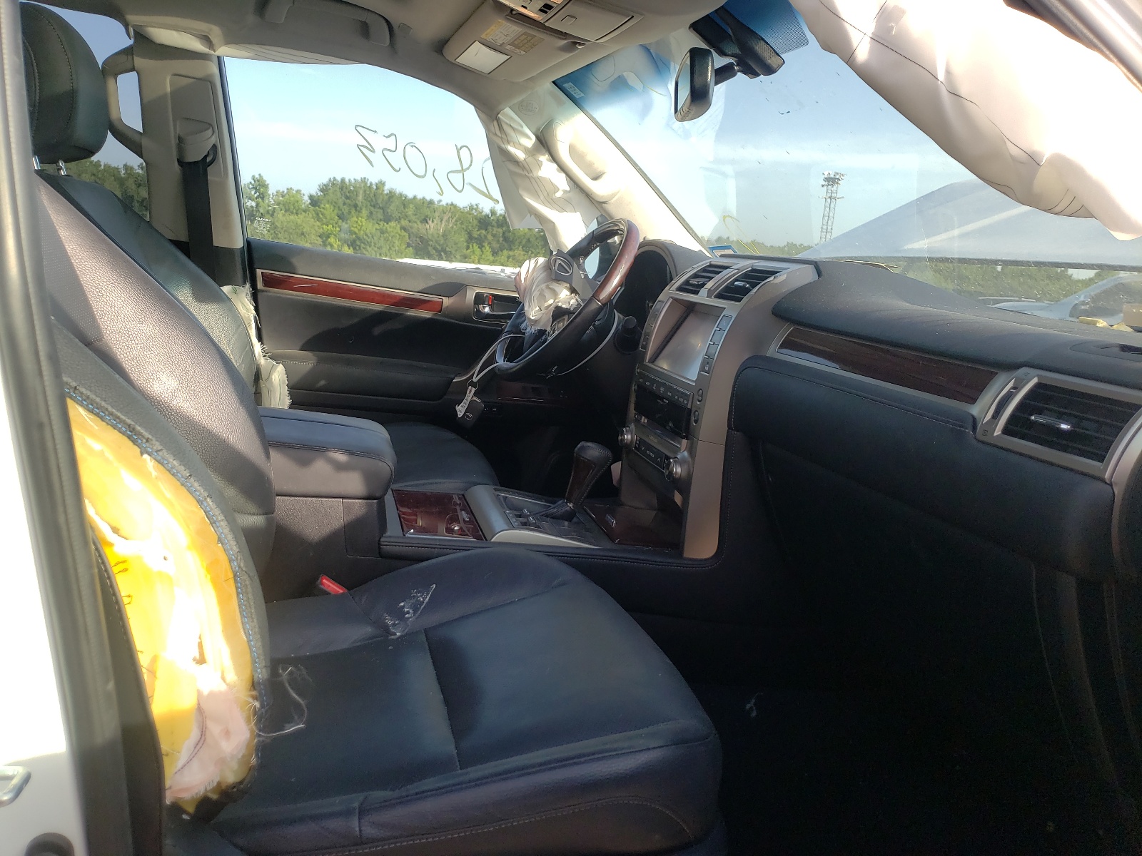 Photo 5 from auction – 2019 LEXUS GX 460 with VIN JTJBM7FX7K5213931