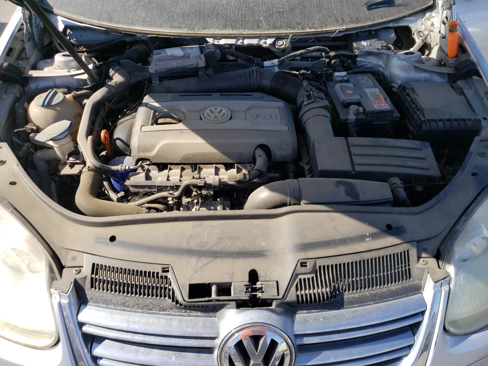 Photo 7 from auction – 2008 VOLKSWAGEN JETTA WOLF with VIN 3VWRA71K68M187747
