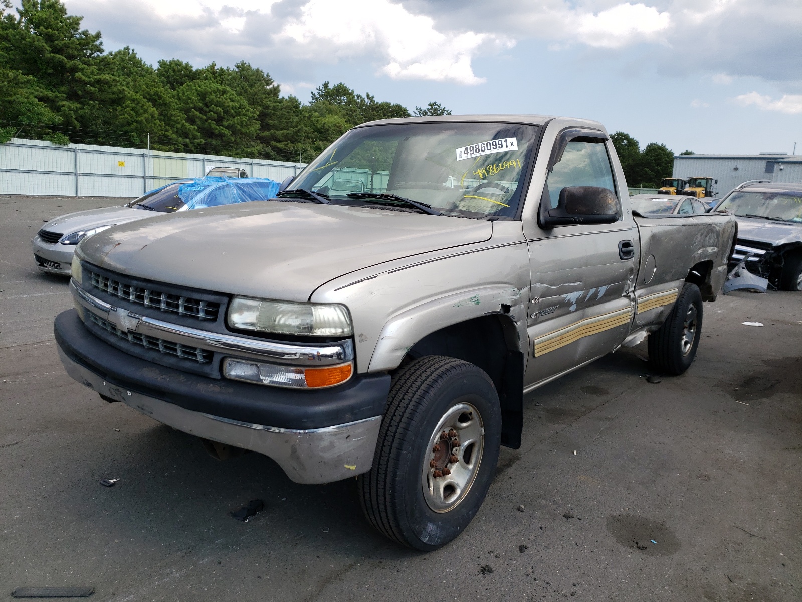 Photo 2 from auction – 2002 CHEVROLET SILVERADO with VIN 1GCGC24U32Z121229