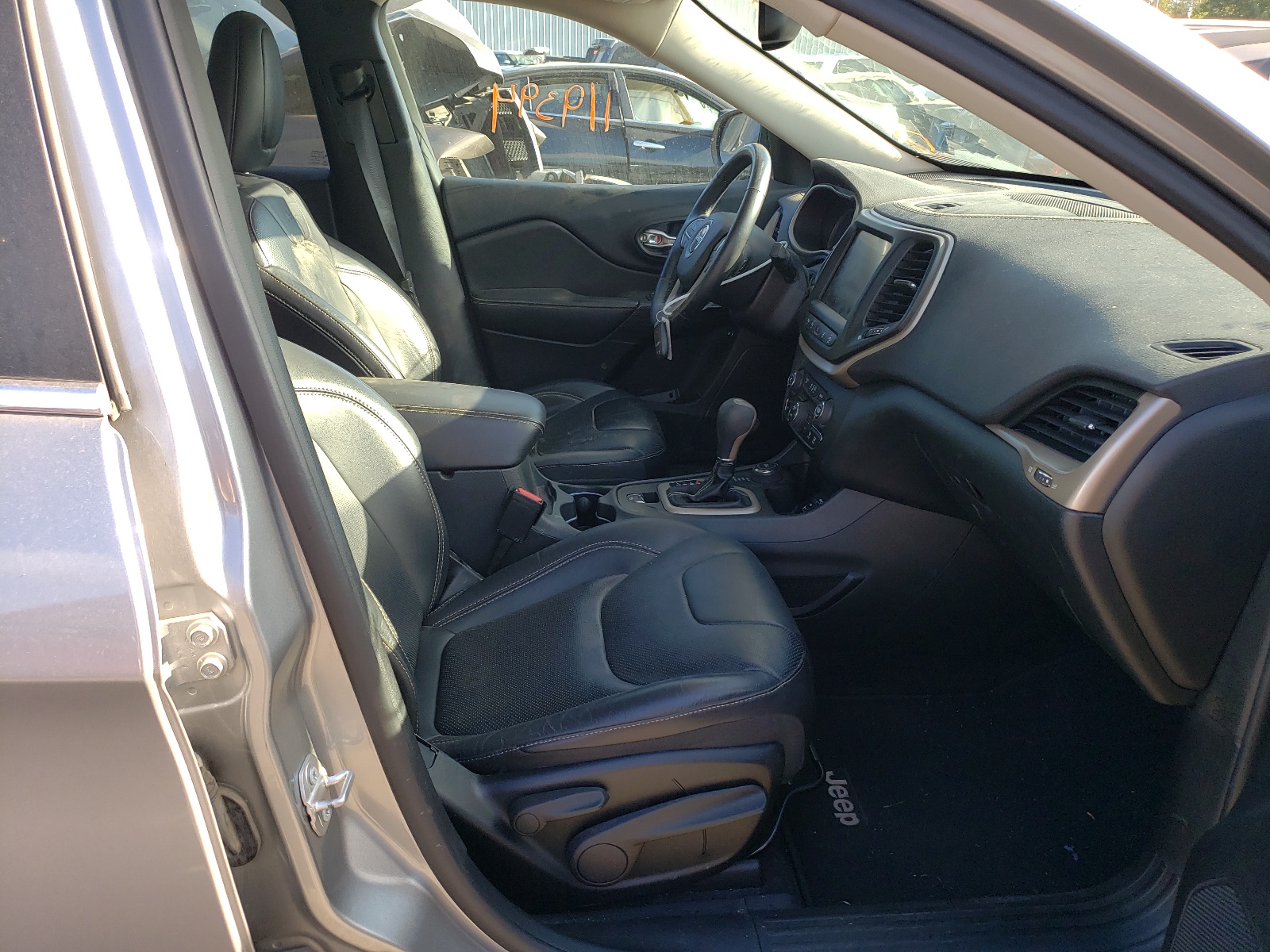 Photo 5 from auction – 2016 JEEP CHEROKEE L with VIN 1C4PJMDS7GW295944