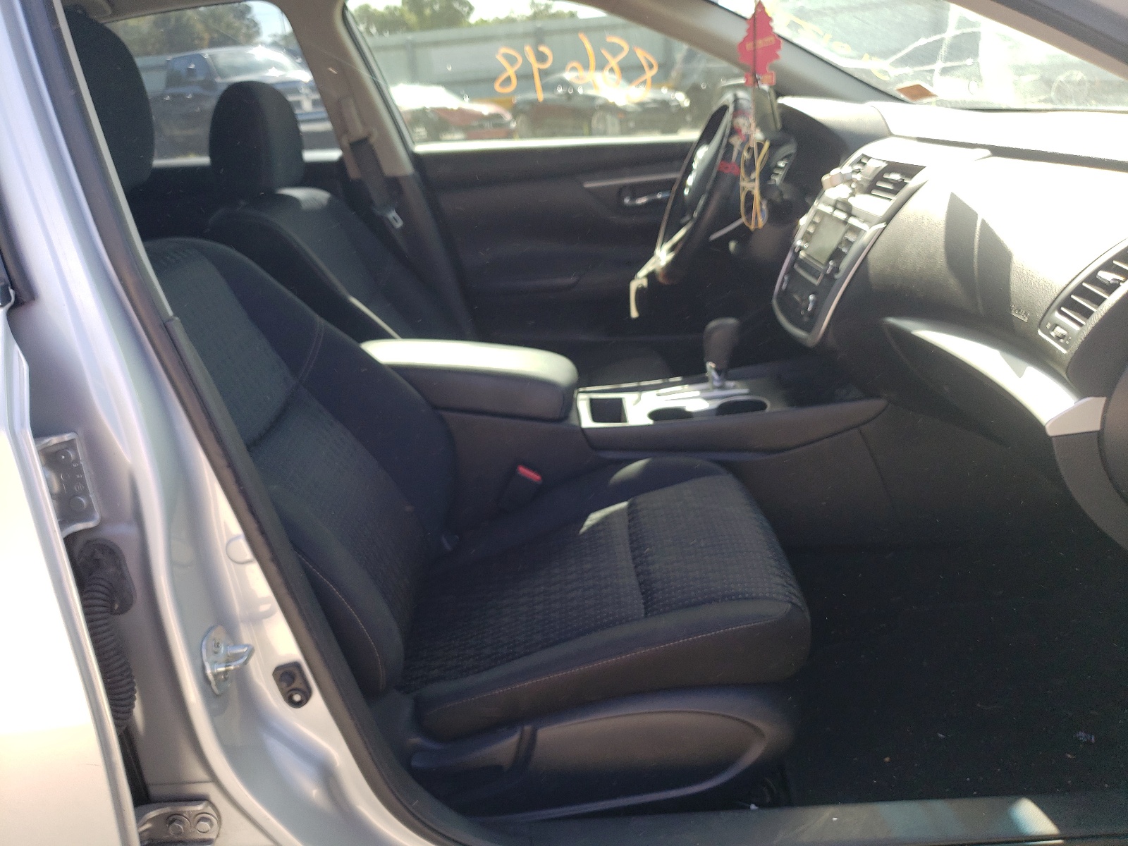 Photo 5 from auction – 2016 NISSAN ALTIMA 2.5 with VIN 1N4AL3AP6GC253752