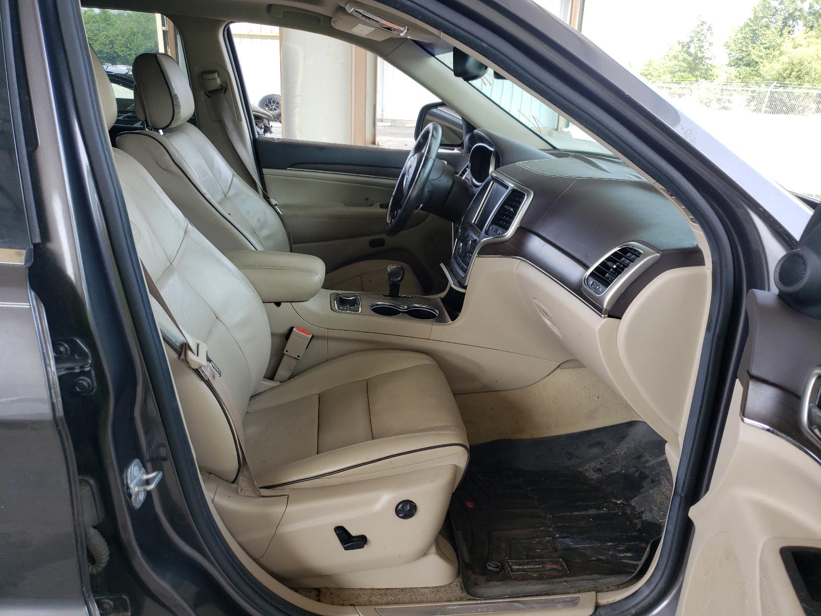 Photo 5 from auction – 2014 JEEP 8705F with VIN 1C4RJFCT0EC338081