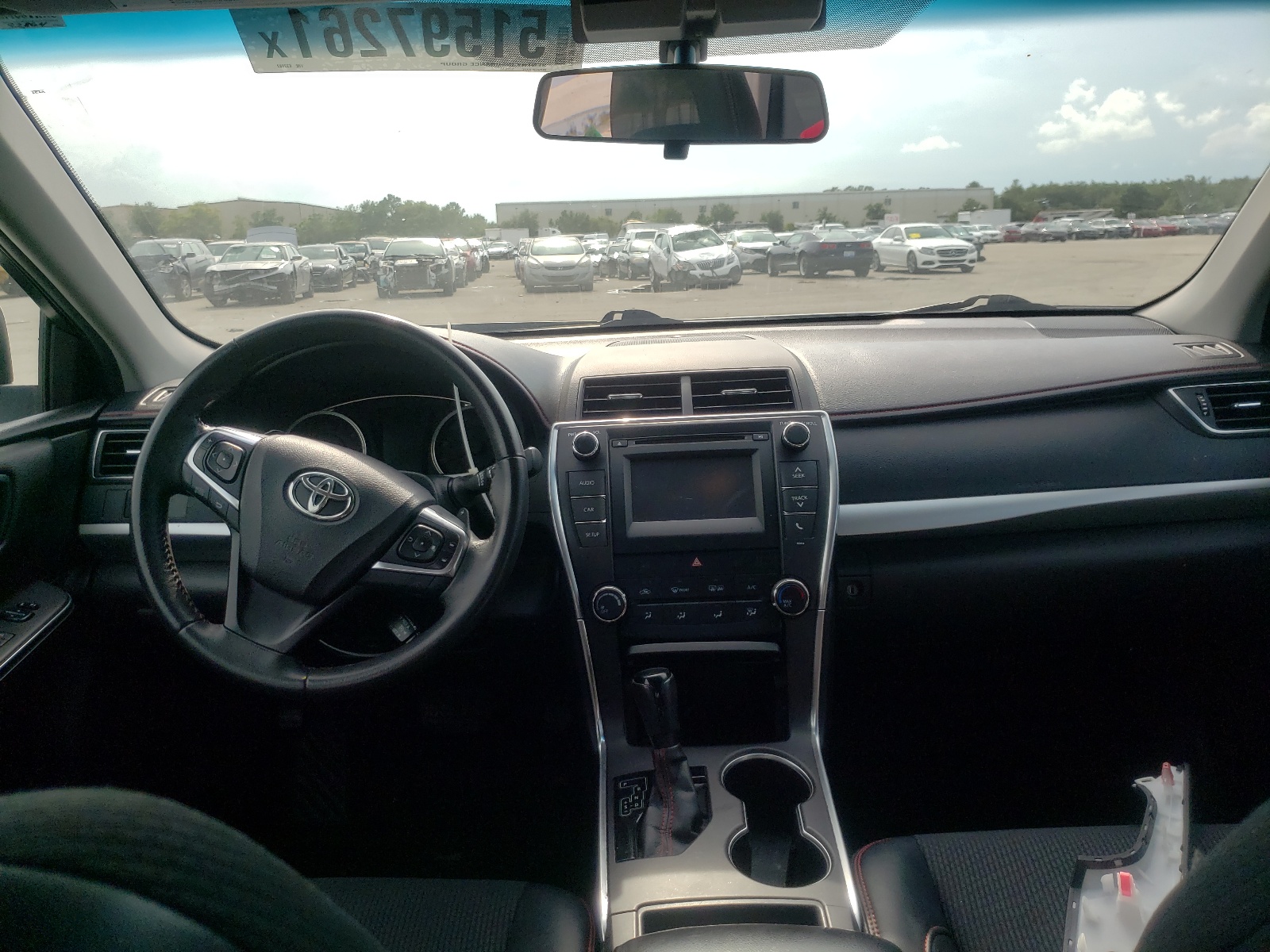 Photo 9 from auction – 2017 TOYOTA CAMRY LE with VIN 4T1BF1FK4HU633882