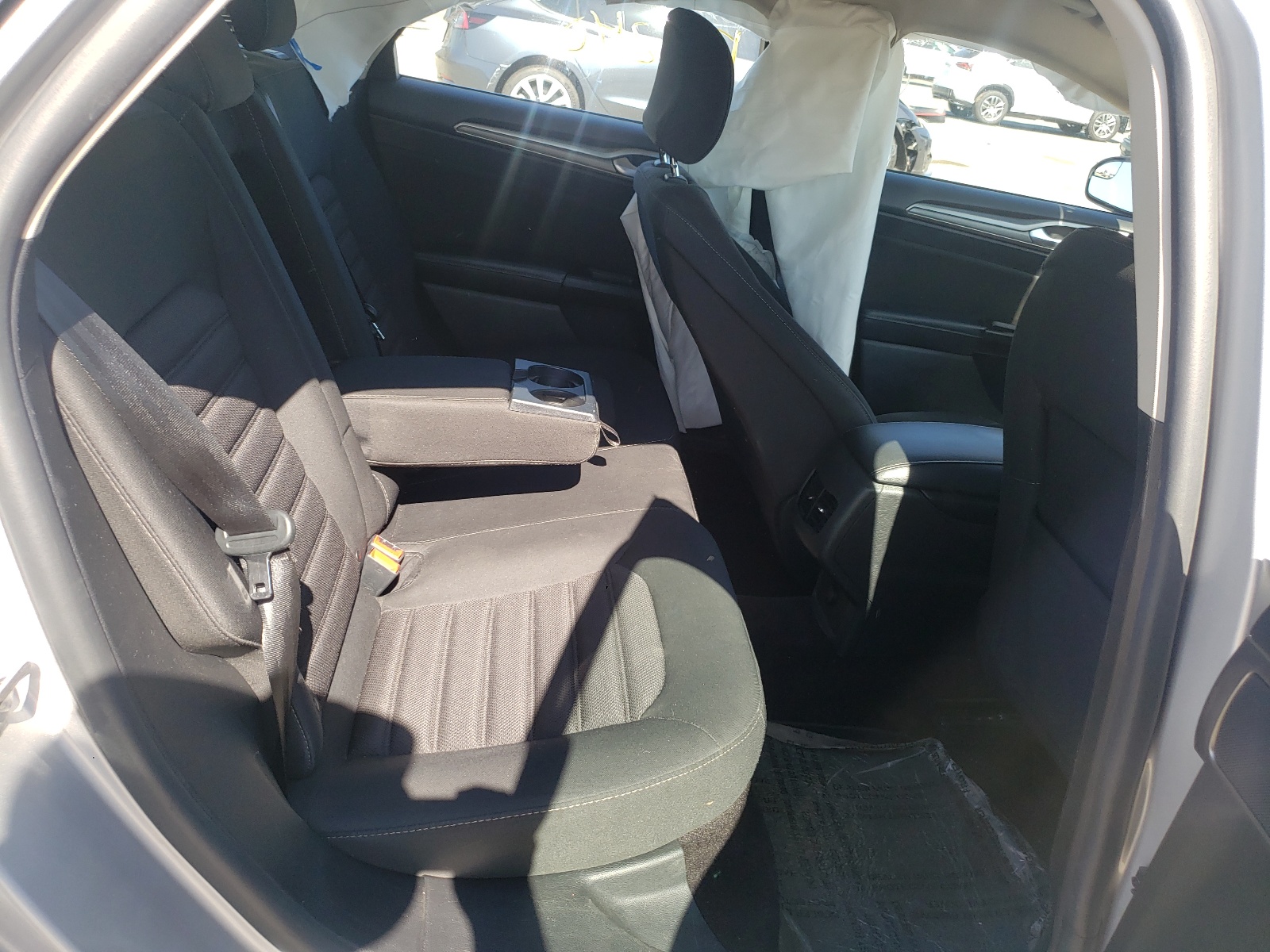 Photo 6 from auction – 2017 FORD FUSION SE with VIN 3FA6P0LU8HR314131