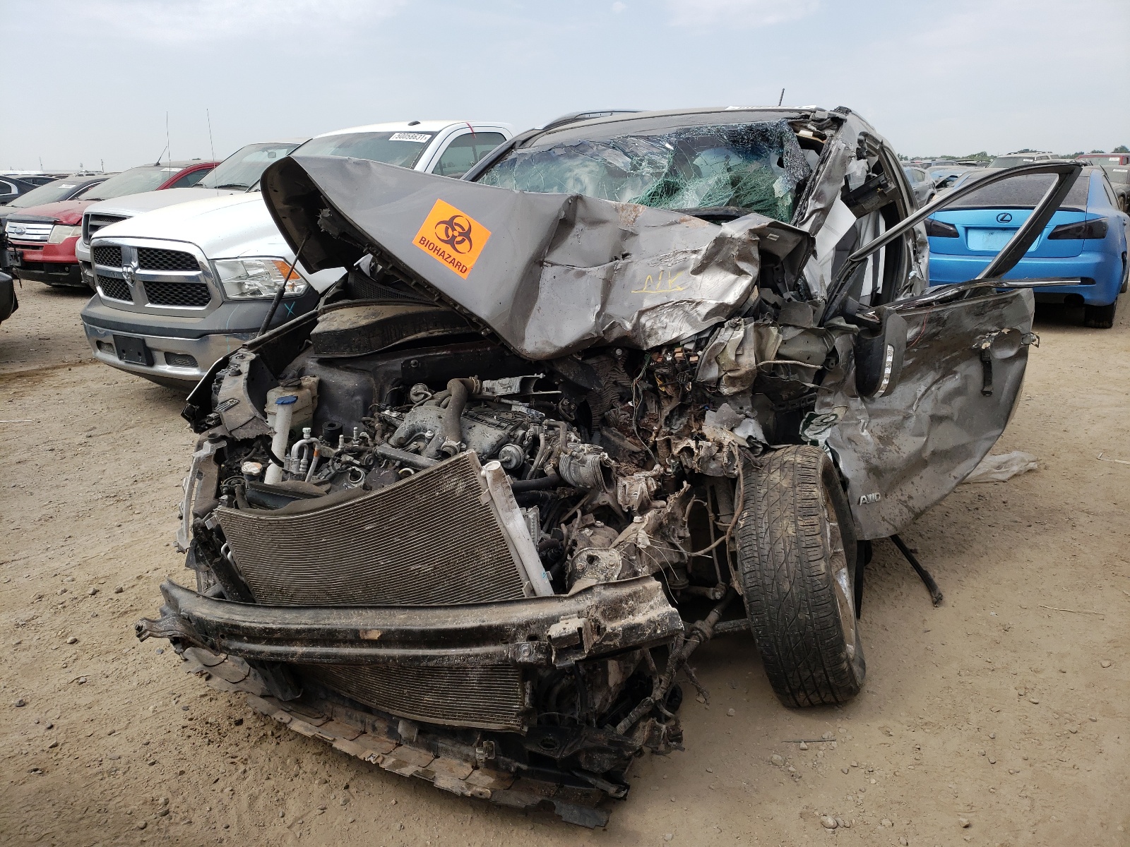 Photo 2 from auction – 2015 KIA SORENTO SX with VIN 5XYKWDA72FG629515