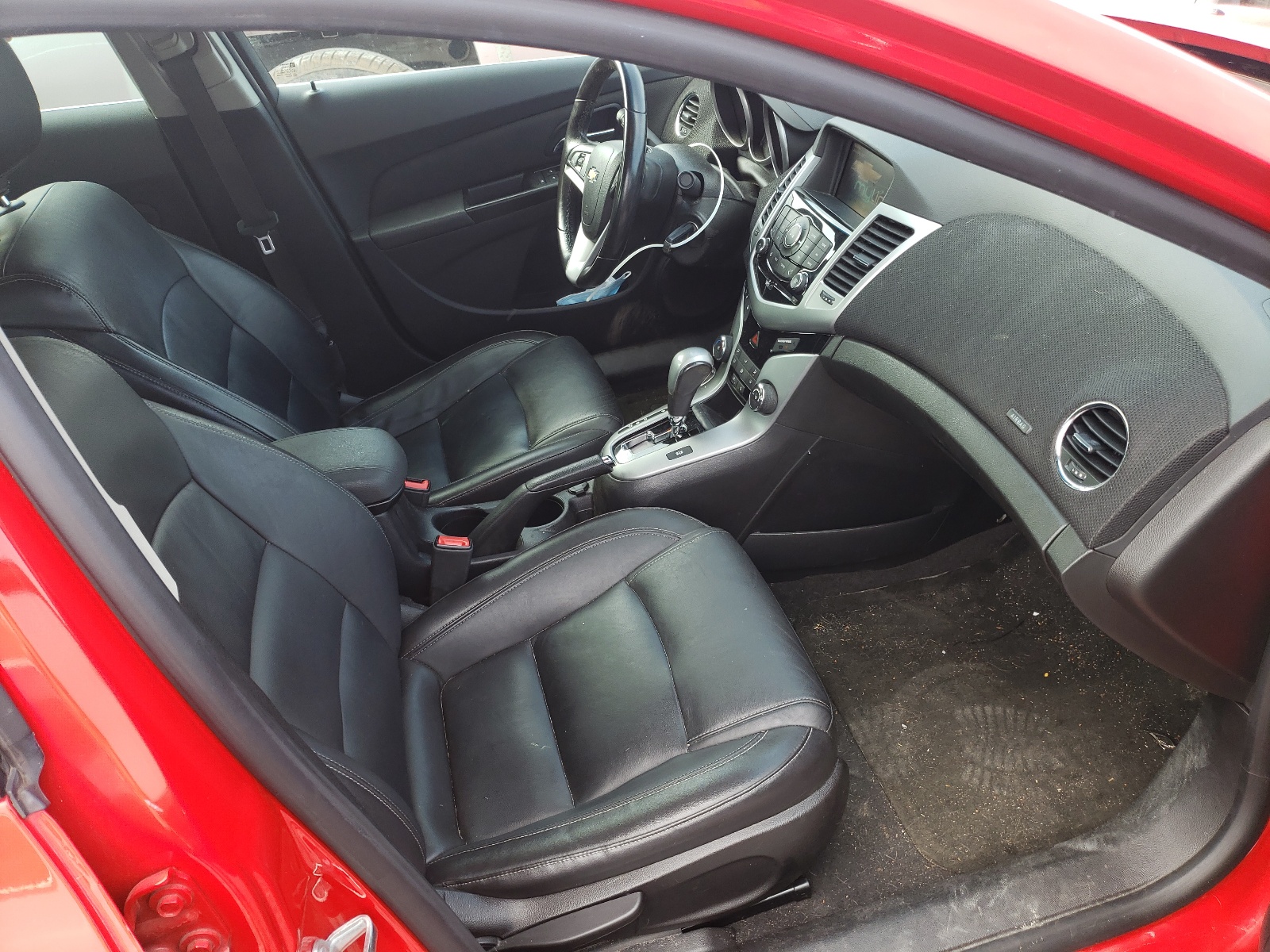 Photo 5 from auction – 2014 CHEVROLET CRUZE LT with VIN 1G1PE5SB4E7391043