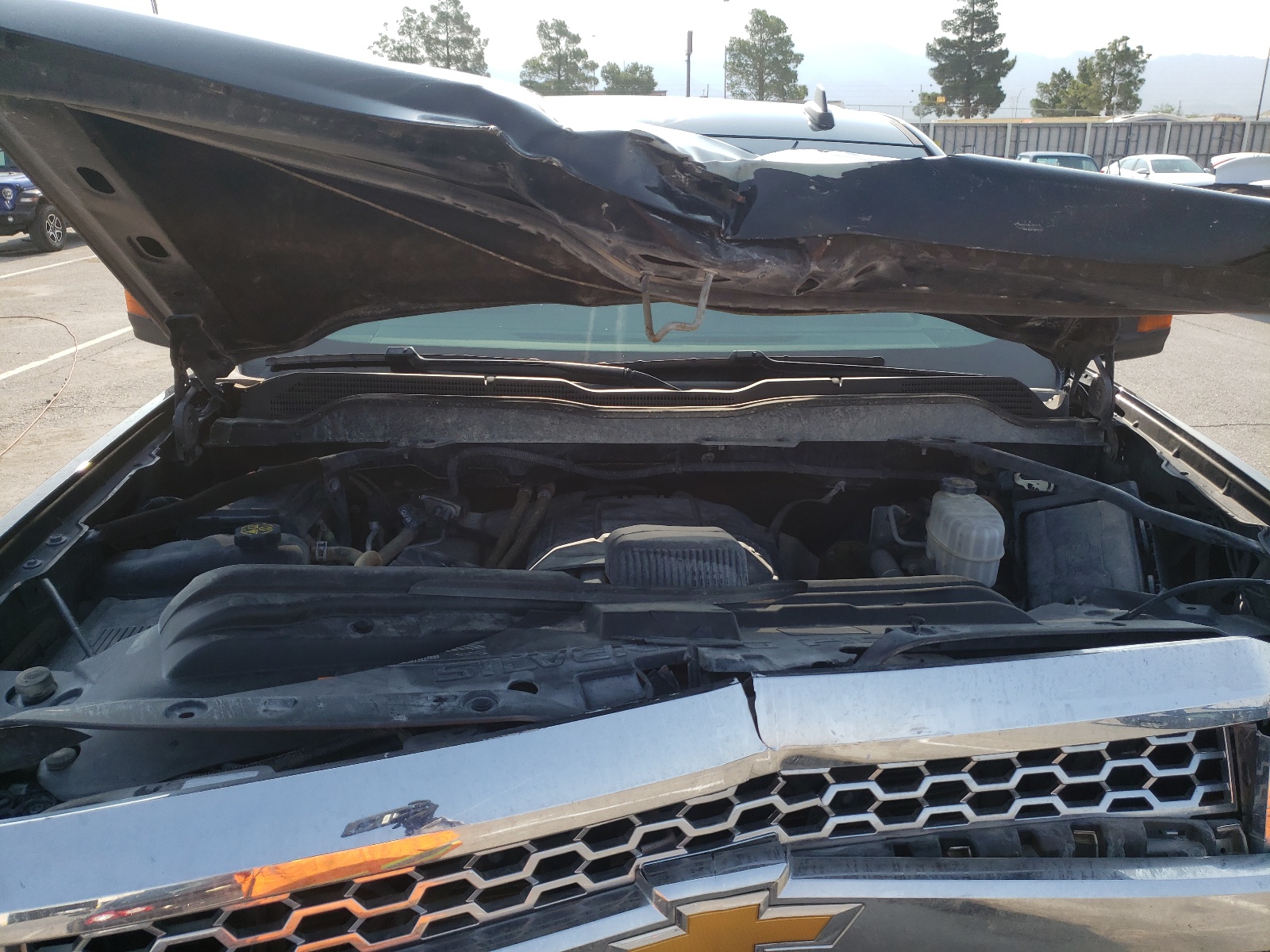 Photo 7 from auction – 2019 CHEVROLET SILVERADO with VIN 2GC2KREG0K1110647