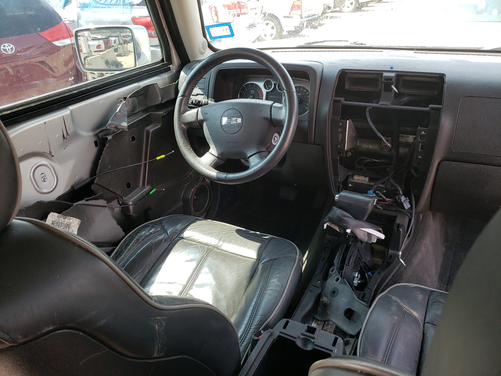 Photo 9 from auction – 2007 HUMMER H3 with VIN 5GTDN13EX78101194