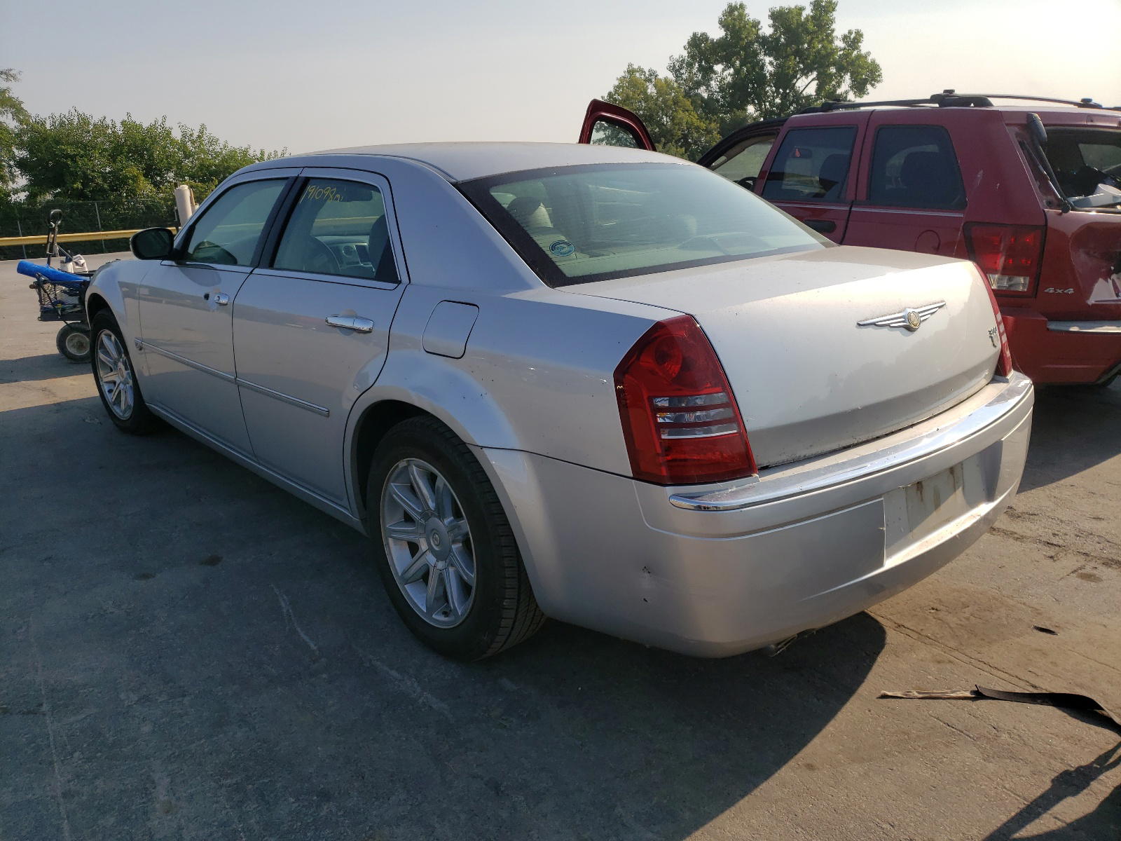 Photo 3 from auction – 2006 CHRYSLER 300C with VIN 2C3KA63H06H343412