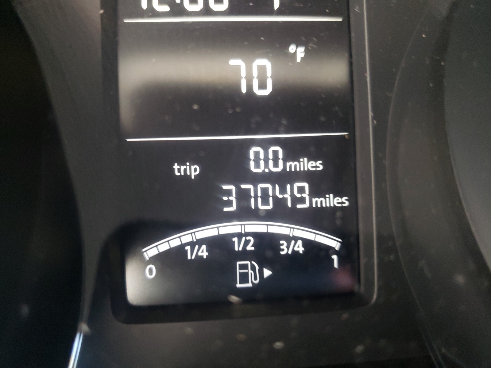 Photo 8 from auction – 2017 VOLKSWAGEN JETTA S with VIN 3VW2B7AJ7HM375702