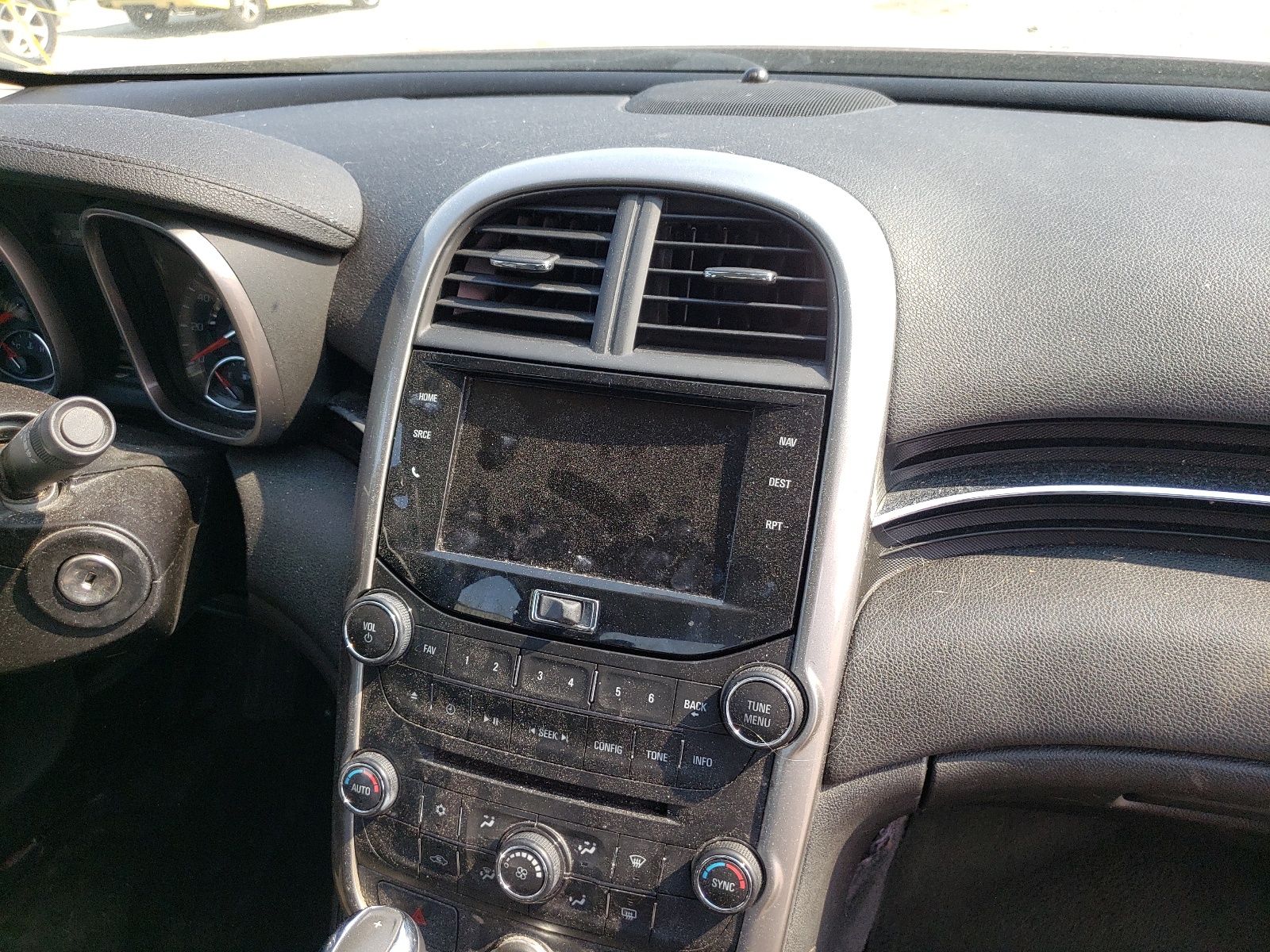 Zdjęcie 9 z aukcji – 2015 CHEVROLET MALIBU 2LT z VIN 1G11D5SL3FF315211