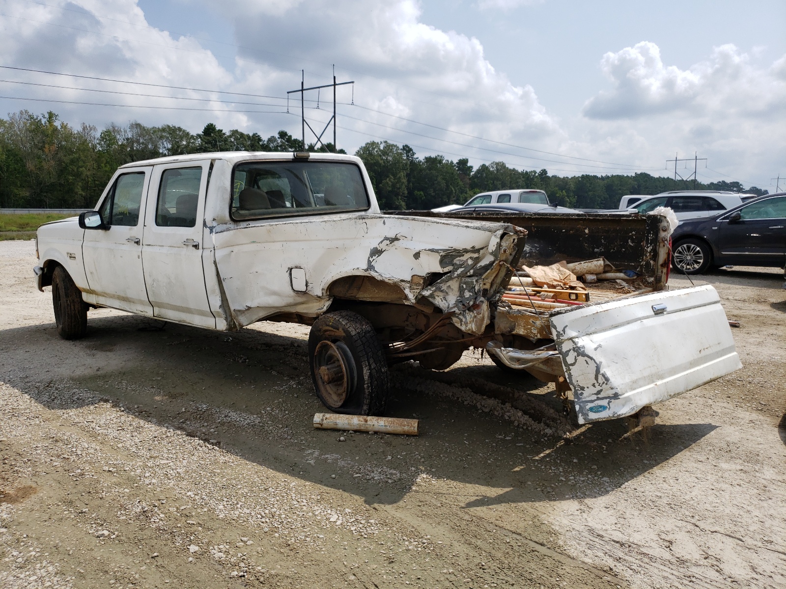 Photo 3 from auction – 1992 FORD F350 with VIN 2FTJW35H4NCA40505