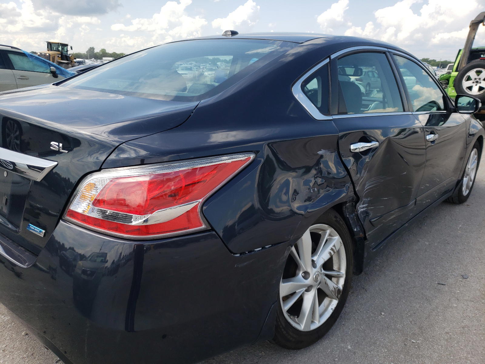 Photo 4 from auction – 2014 NISSAN ALTIMA 2.5 with VIN 1N4AL3AP1EC180335