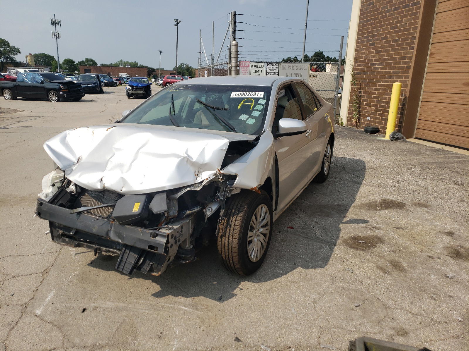 Photo 2 from auction – 2012 TOYOTA CAMRY BASE with VIN 4T1BF1FK0CU059984