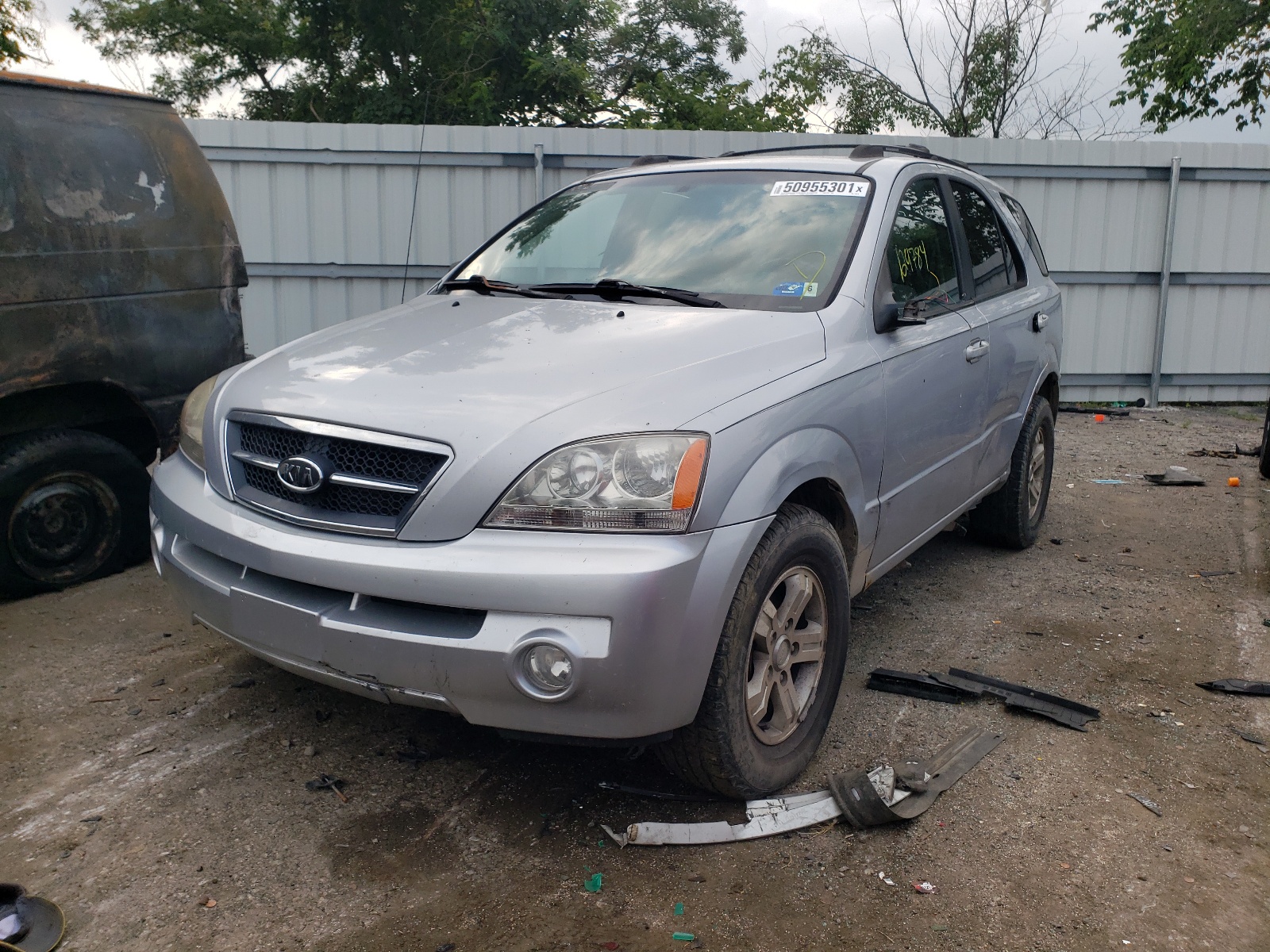 Photo 2 from auction – 2006 KIA SORENTO EX with VIN KNDJC733765504678