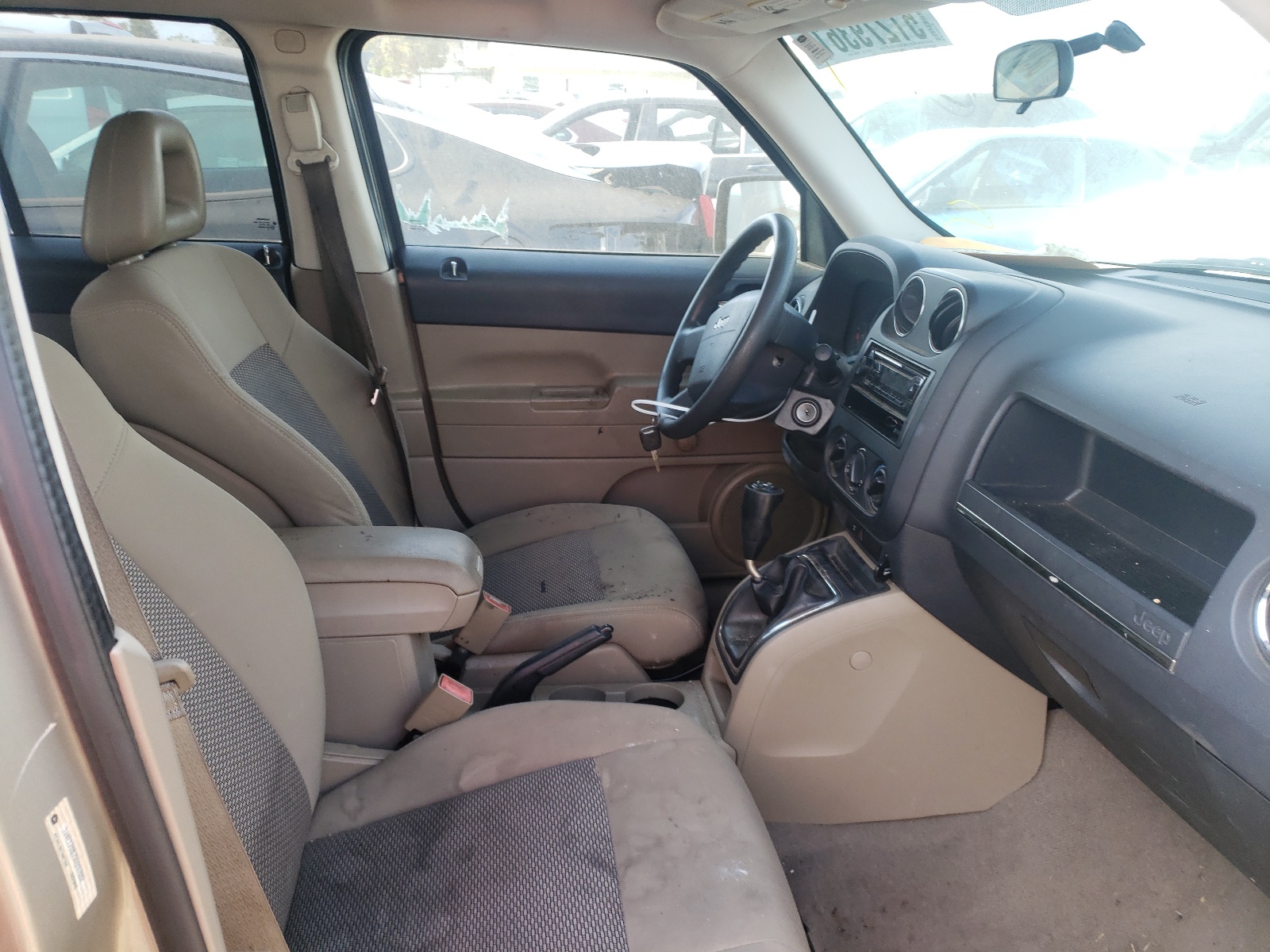 Photo 5 from auction – 2009 JEEP PATRIOT SP with VIN 1J4FT28B79D207682