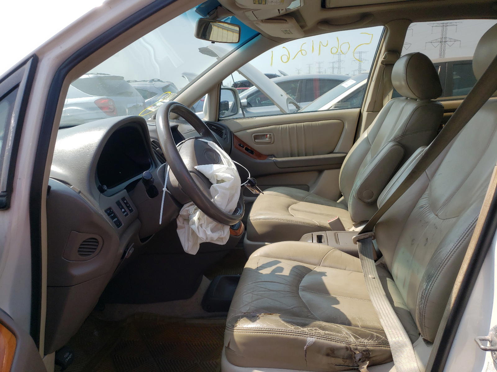 Photo 5 from auction – 2000 LEXUS RX 300 with VIN JT6GF10U1Y0065478
