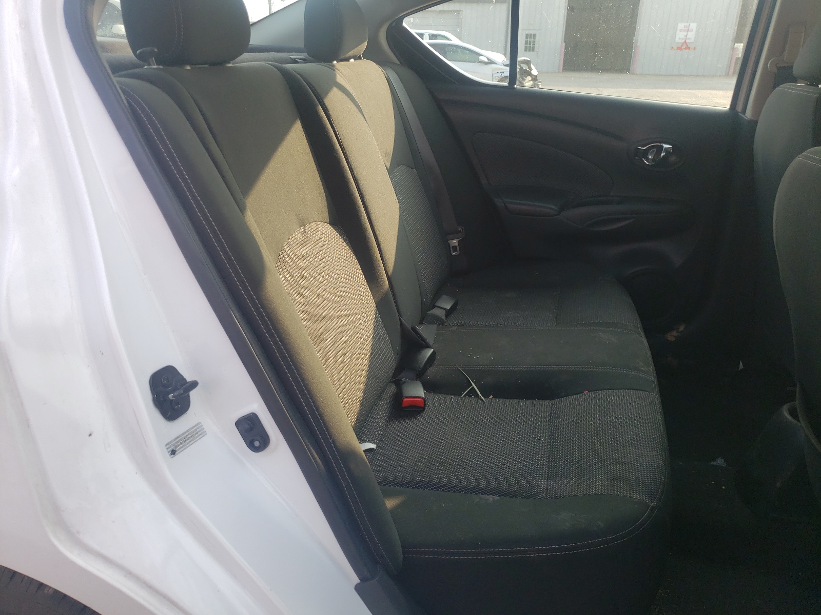 Photo 6 from auction – 2018 NISSAN VERSA S with VIN 3N1CN7AP7JL833742
