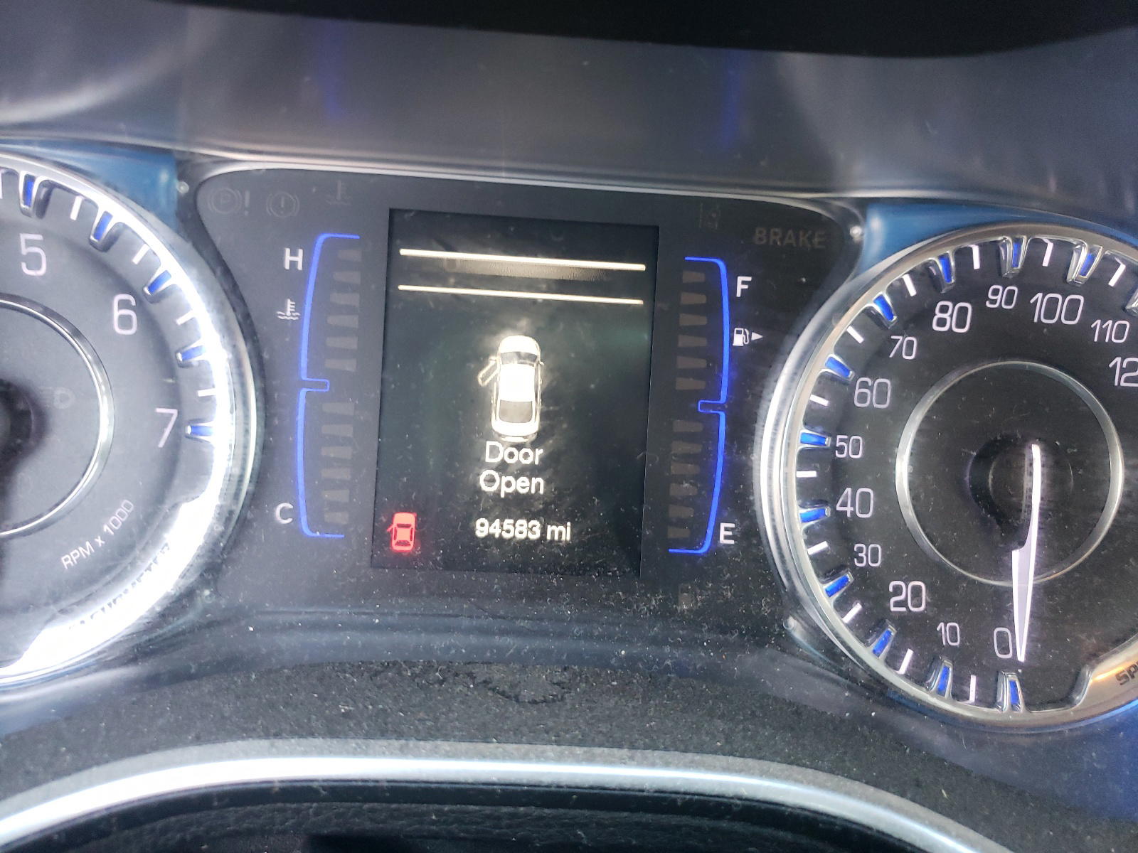 Photo 8 from auction – 2016 CHRYSLER 200 LIMITE with VIN 1C3CCCAB1GN120784