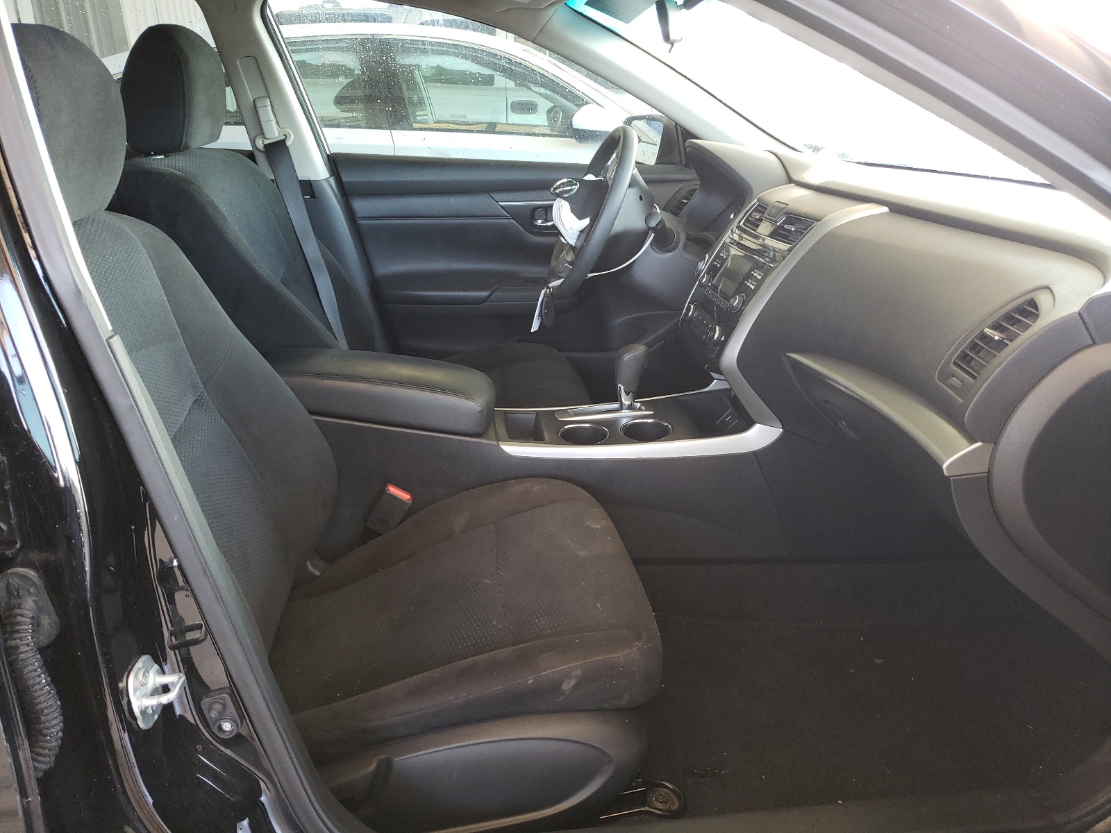 Photo 5 from auction – 2015 NISSAN ALTIMA 2.5 with VIN 1N4AL3AP9FN920123