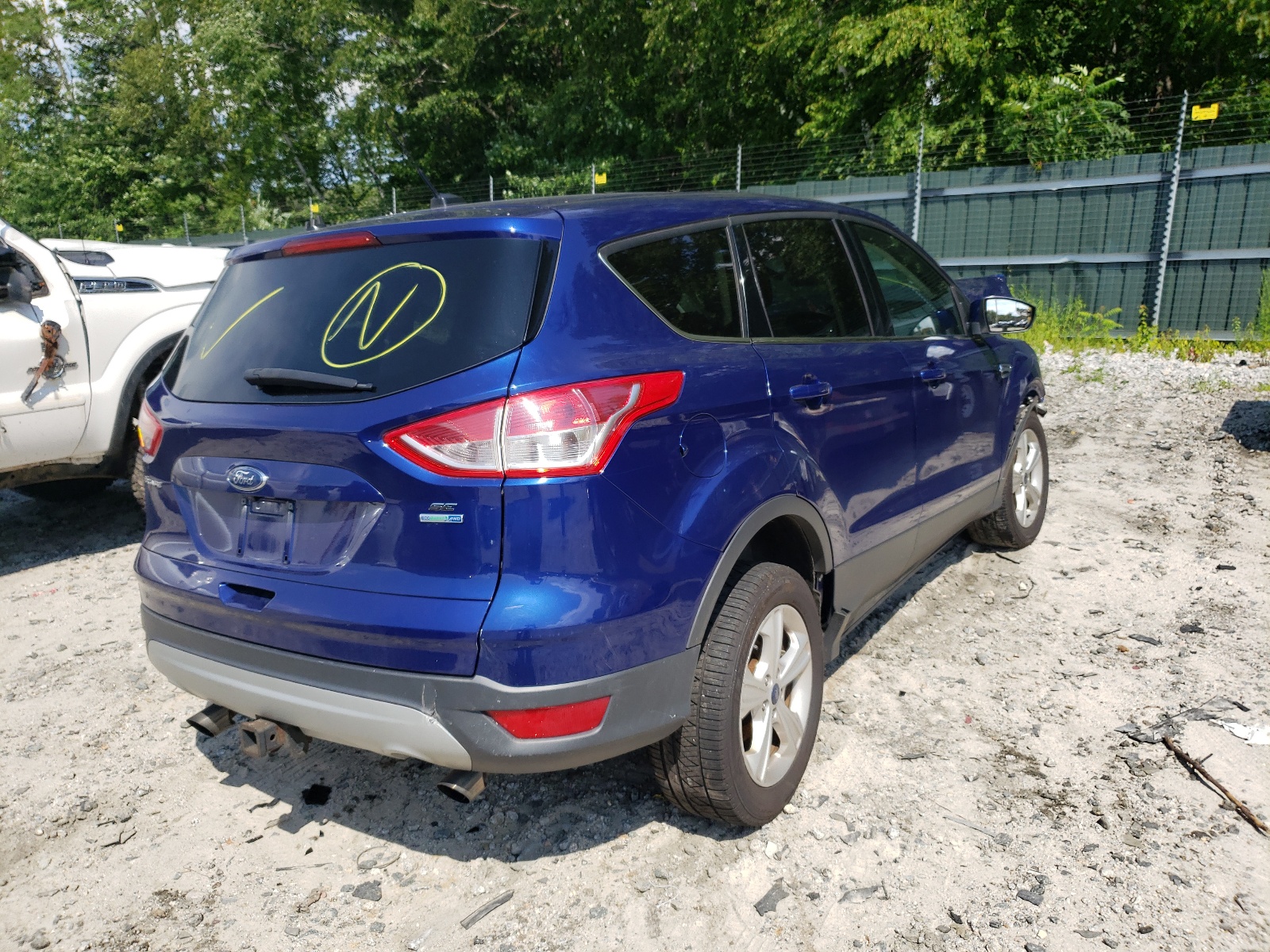Photo 4 from auction – 2016 FORD ESCAPE SE with VIN 1FMCU9G91GUB50031
