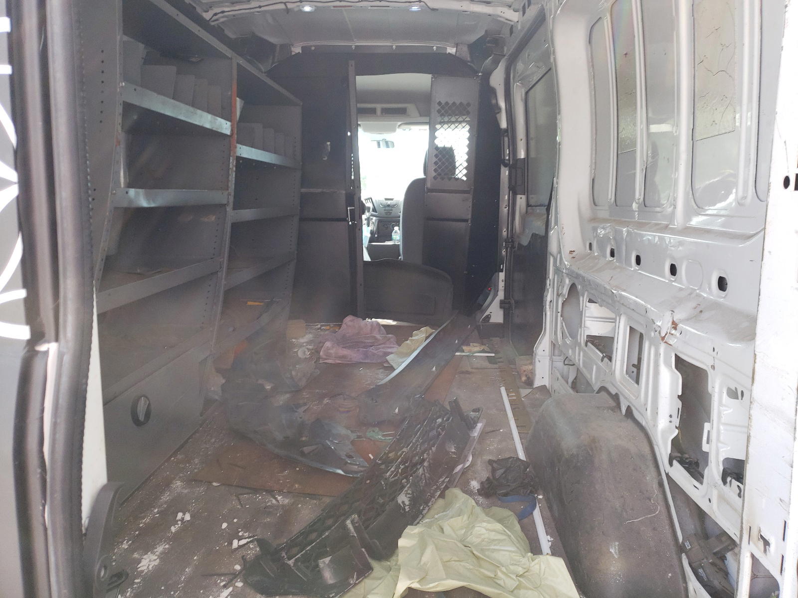 Photo 6 from auction – 2015 FORD TRANSIT T- with VIN 1FTNR2CM4FKA01722