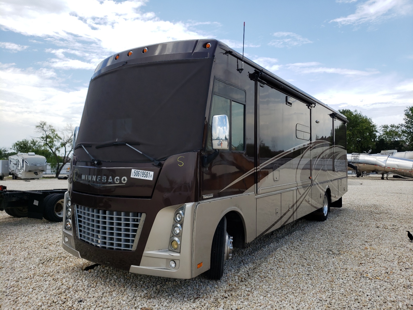 Photo 2 from auction – 2017 ITAS MOTORHOME with VIN 1F66F5DY9G0A11128