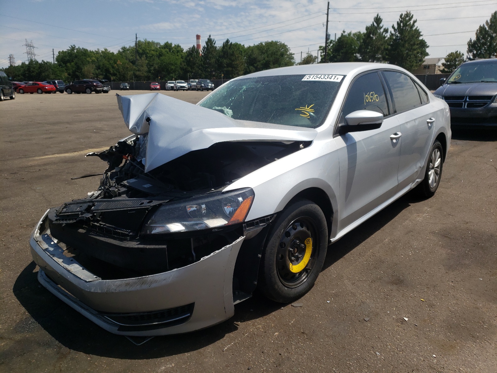Photo 2 from auction – 2013 VOLKSWAGEN PASSAT S with VIN 1VWAH7A33DC027094