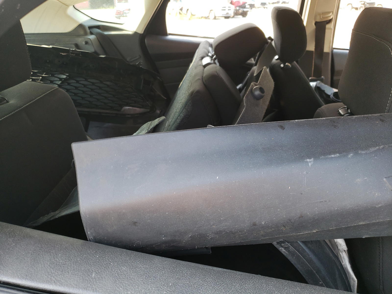 Photo 6 from auction – 2018 FORD FOCUS SE with VIN 1FADP3K20JL208074