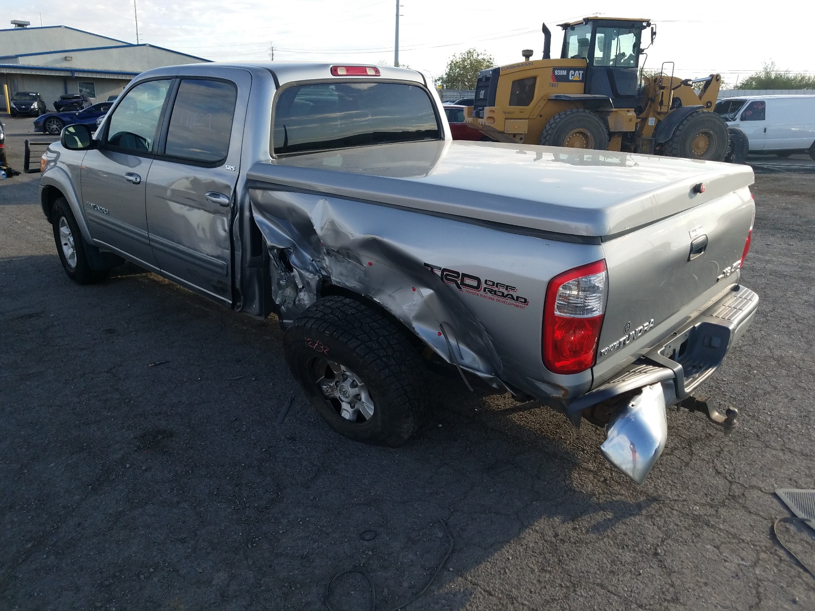 Photo 3 from auction – 2005 TOYOTA TUNDRA DOU with VIN 5TBDT44175S501726