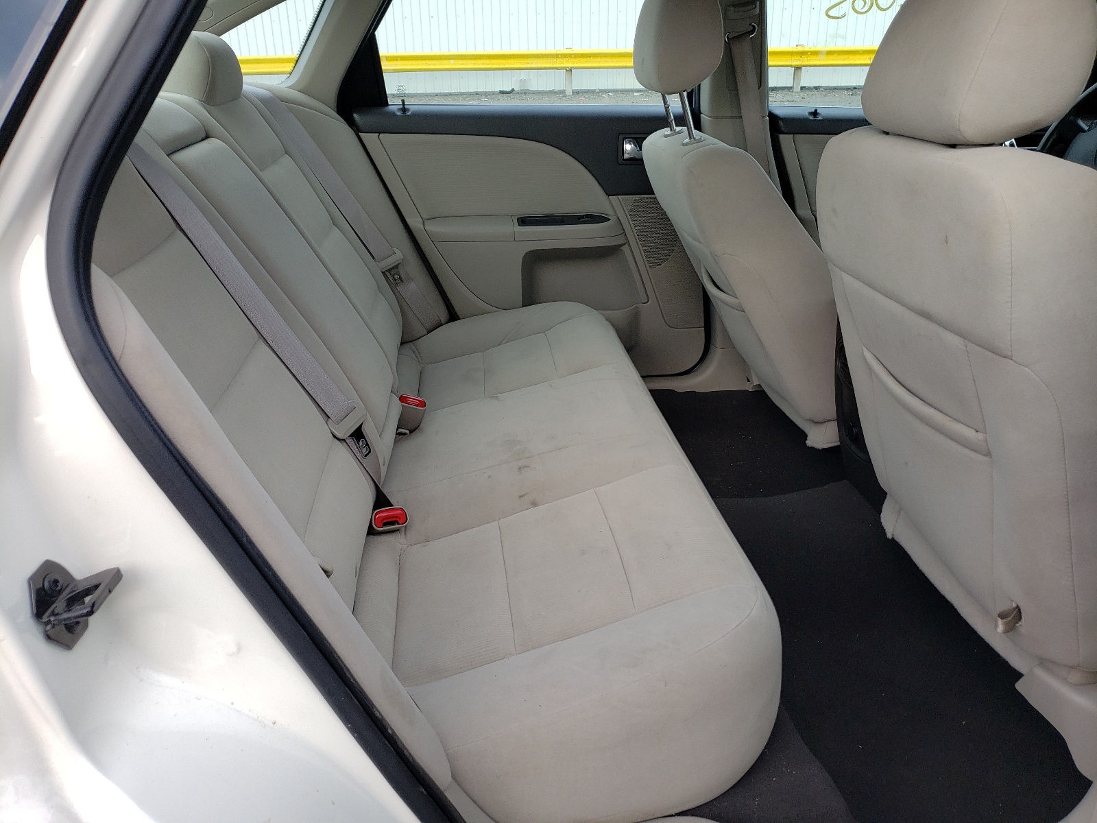 Photo 6 from auction – 2009 FORD TAURUS SE with VIN 1FAHP23W69G106098