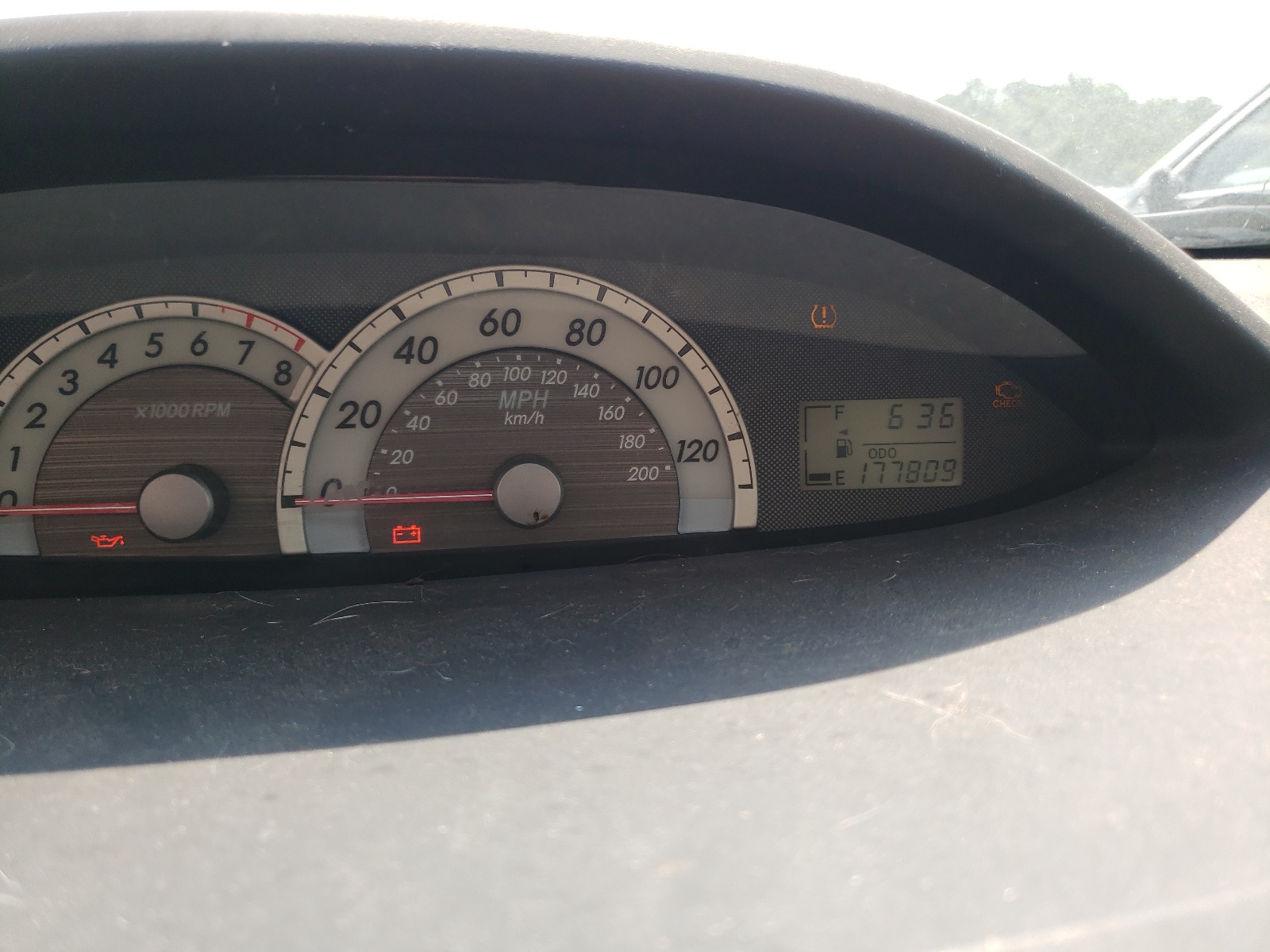 Photo 8 from auction – 2008 TOYOTA YARIS with VIN JTDBT923281293532