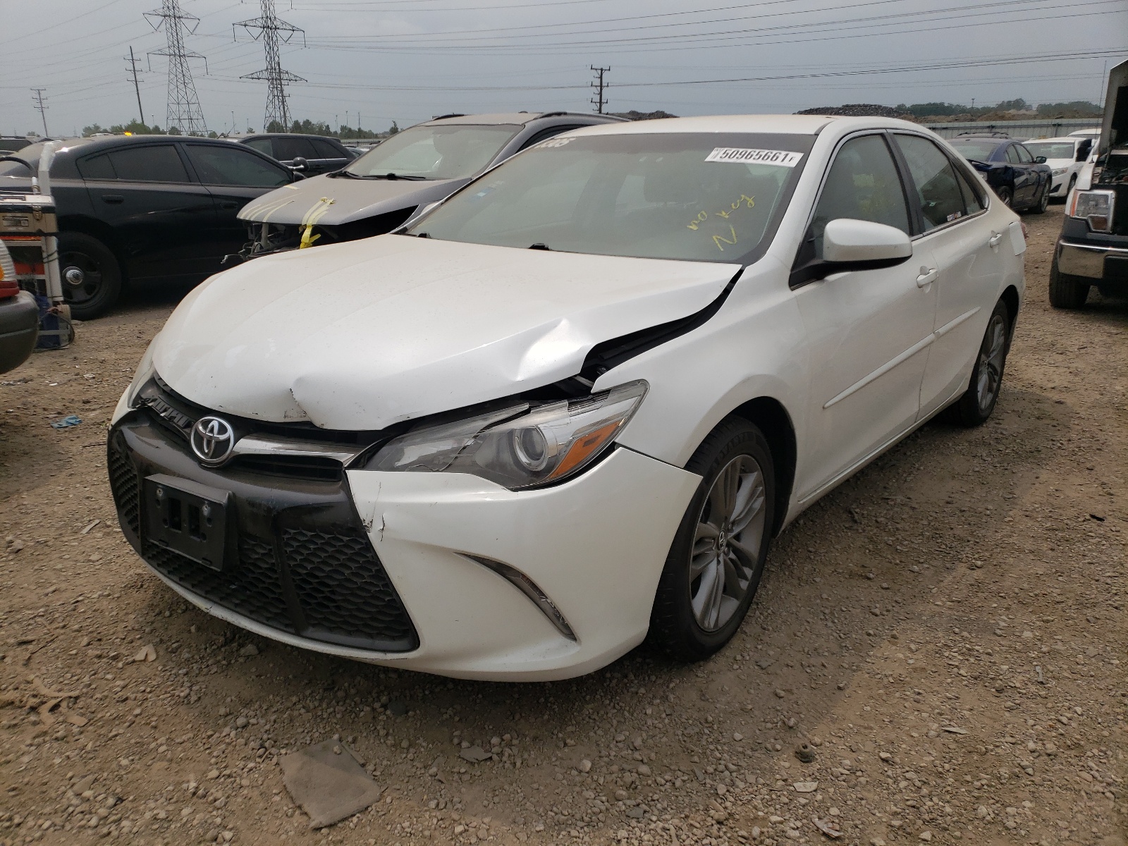 Photo 2 from auction – 2015 TOYOTA CAMRY LE with VIN 4T1BF1FK3FU043587