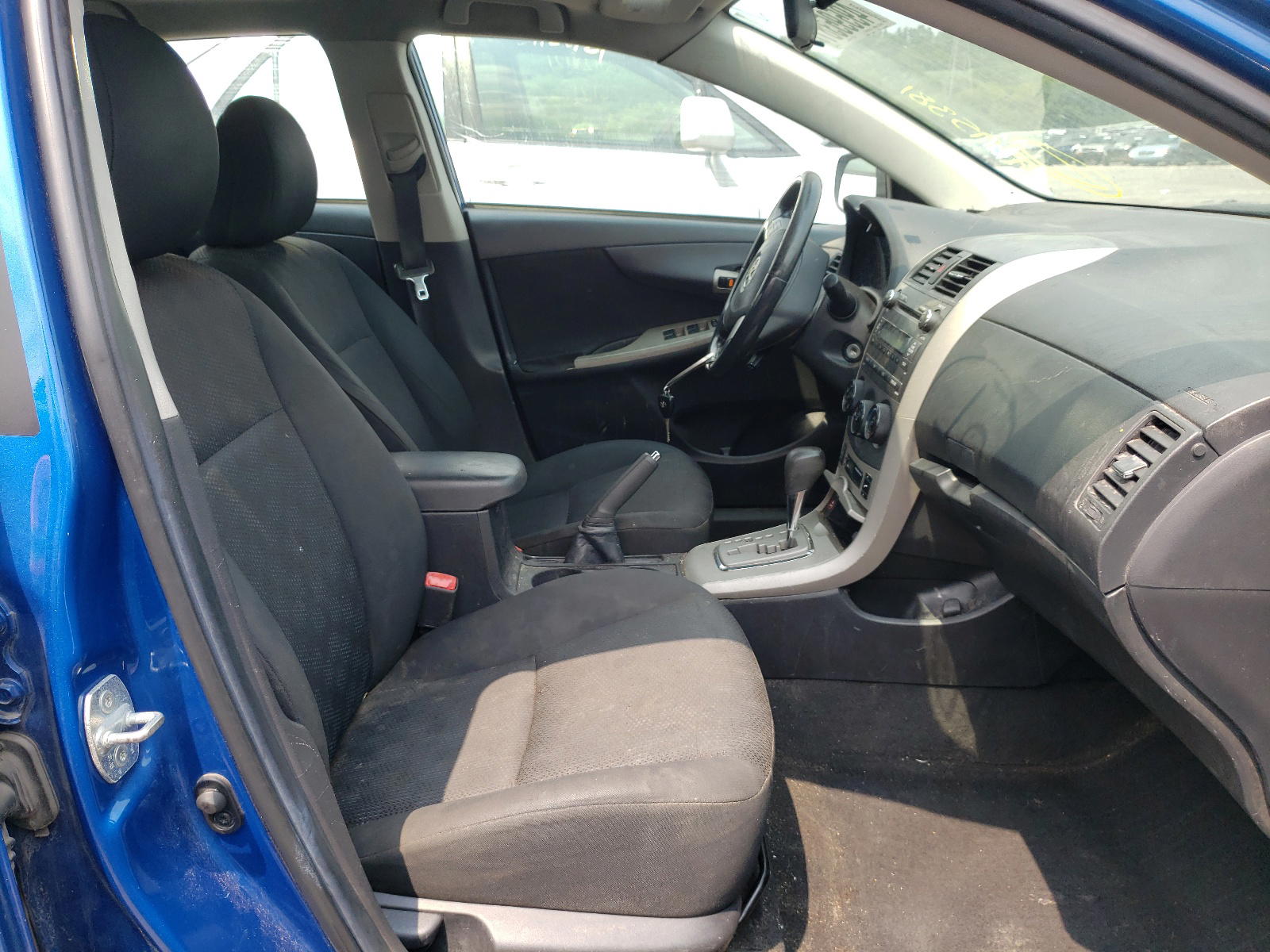 Photo 5 from auction – 2010 TOYOTA COROLLA BA with VIN 2T1BU4EE0AC487166