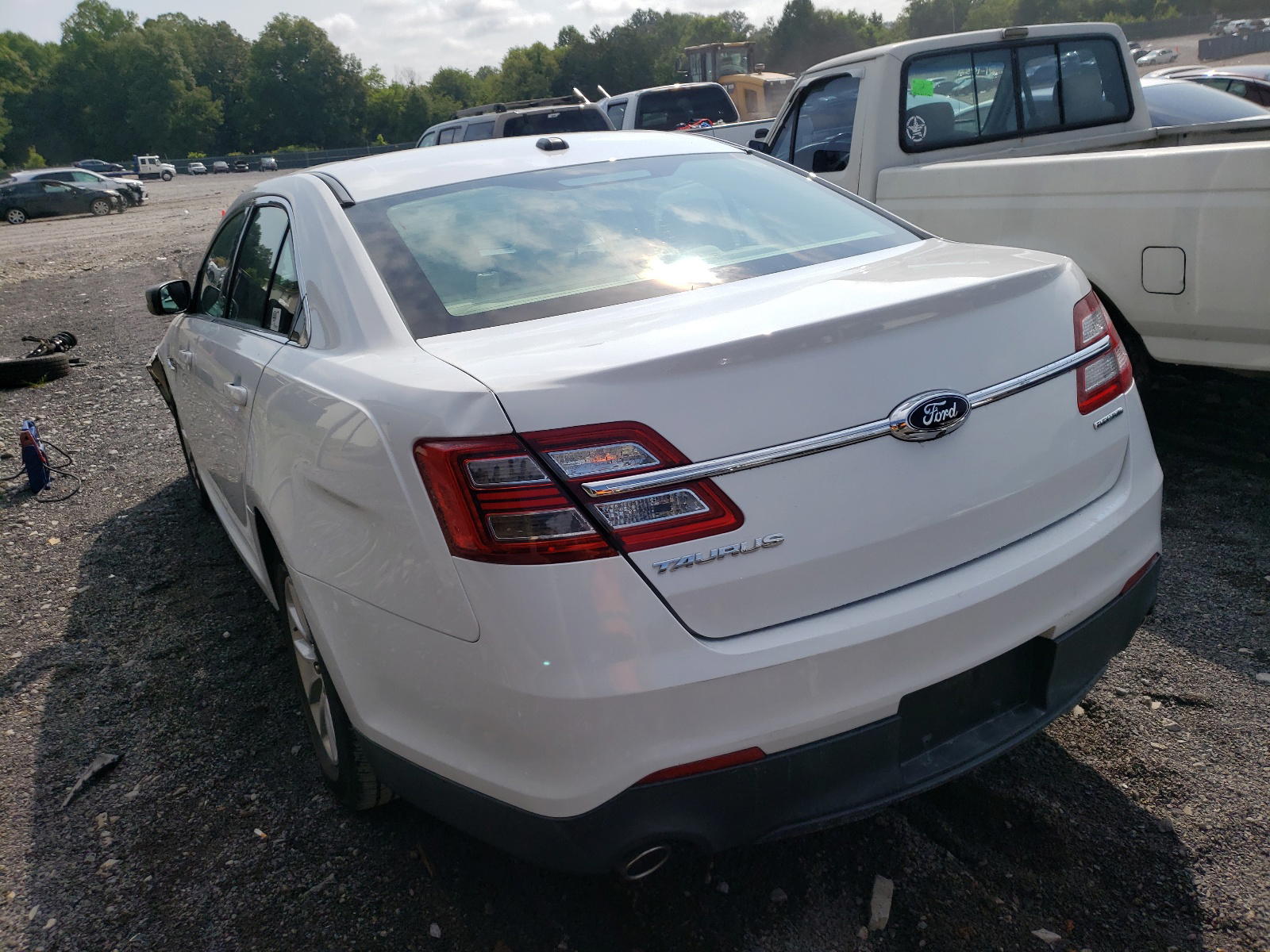 Photo 3 from auction – 2015 FORD TAURUS SE with VIN 1FAHP2D83FG122724