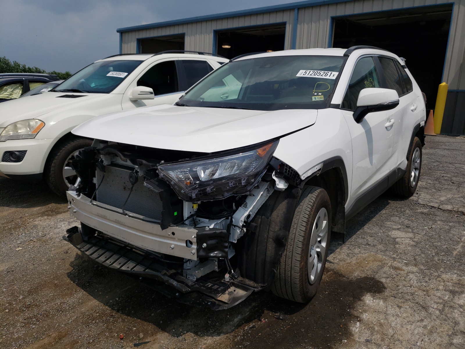 Photo 2 from auction – 2021 TOYOTA RAV4 LE with VIN 2T3G1RFV3MC170133