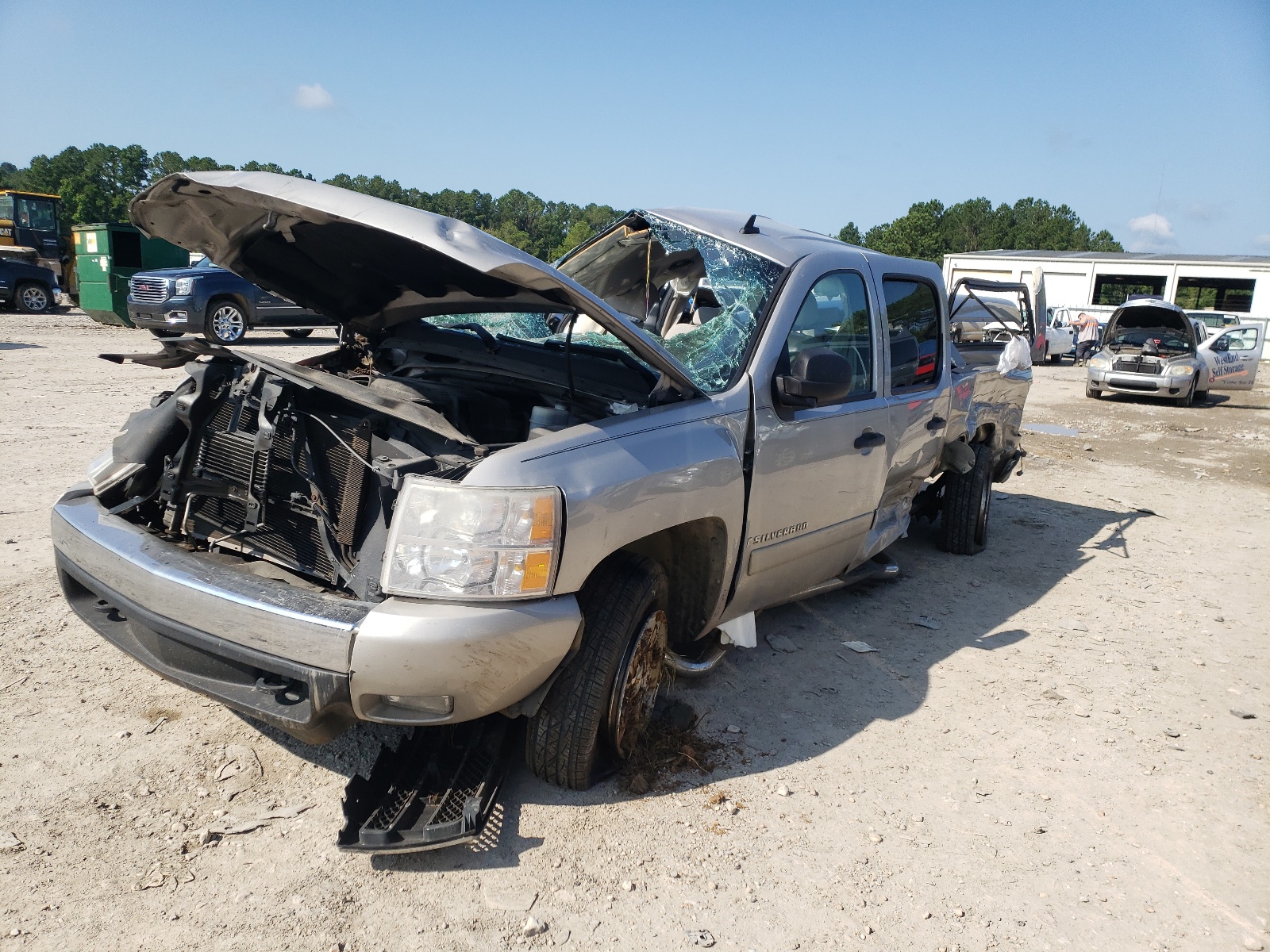 Фото 2 с аукциона – 2007 CHEVROLET SILVERADO с VIN 2GCEC13J771576187