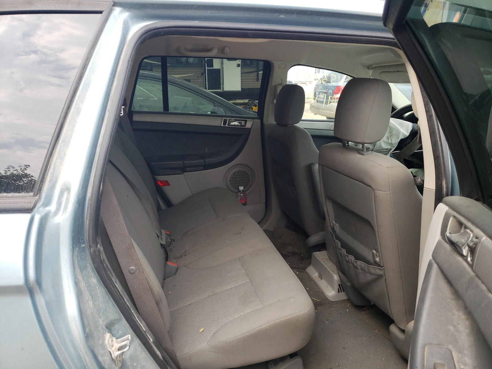 Photo 6 from auction – 2008 CHRYSLER PACIFICA L with VIN 2A8GM48LX8R658475