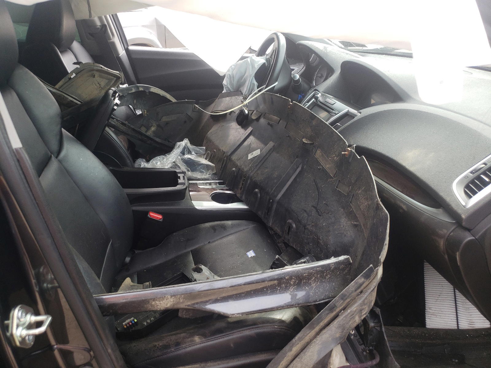 Photo 5 from auction – 2015 ACURA TLX TECH with VIN 19UUB2F51FA010390
