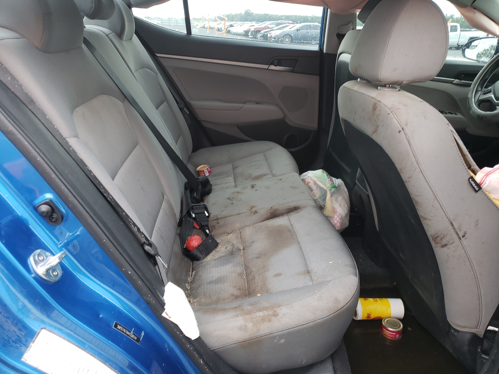 Photo 6 from auction – 2017 HYUNDAI ELANTRA SE with VIN 5NPD74LF6HH208144