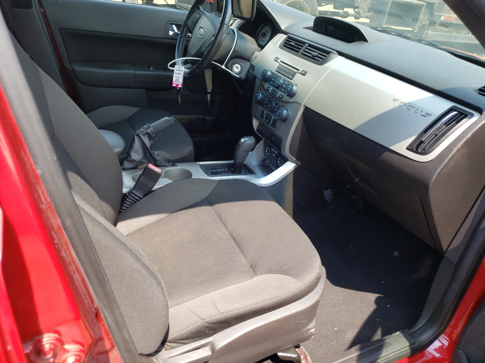 Photo 5 from auction – 2010 FORD FOCUS SES with VIN 1FAHP3GN9AW119882