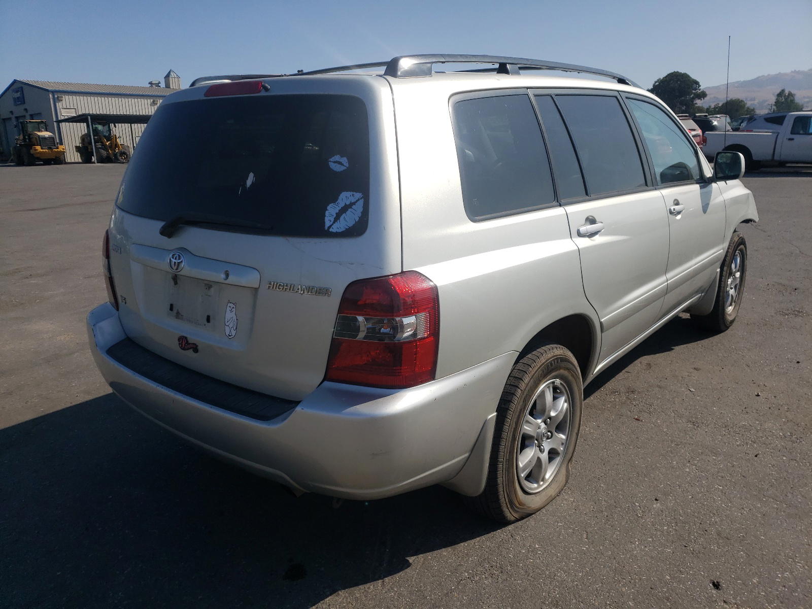 Photo 4 from auction – 2005 TOYOTA HIGHLANDER with VIN JTEGP21A850050905
